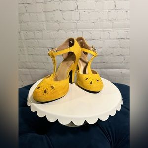 💛ModCloth💛 The Zest is History T-strap Heels, size 7